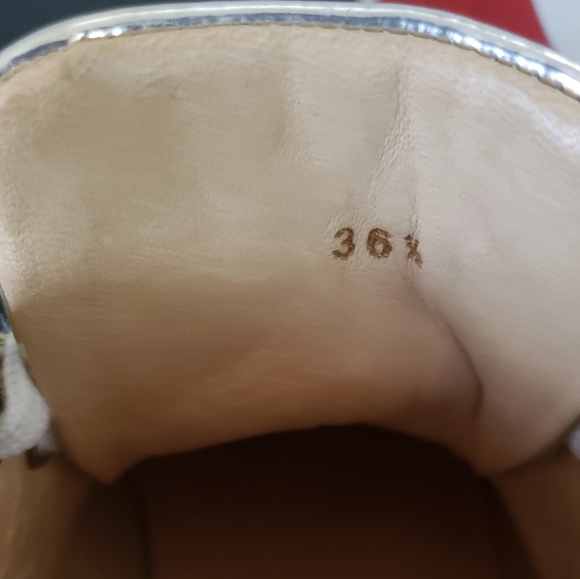 Christan Louboutin Paris Rantus Orlato sneakers - Picture 7 of 8